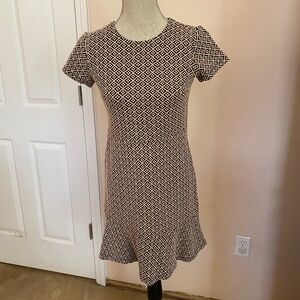 Loft Peplum Navy and Tan Short Sleeved Dress Size 0 petite